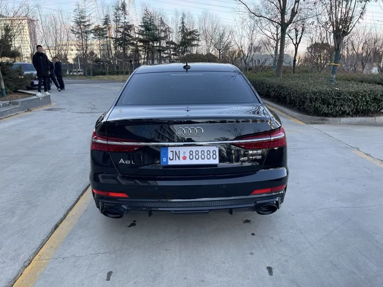 奥迪A6L 后面外观二