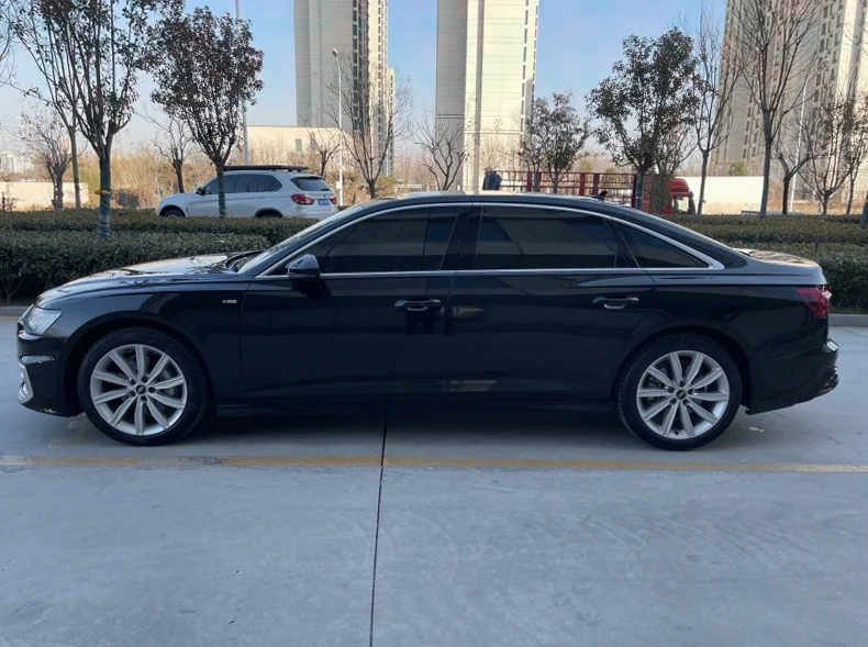 奥迪A6L 后面外观三