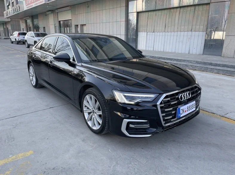 奥迪A6L 正面外观三