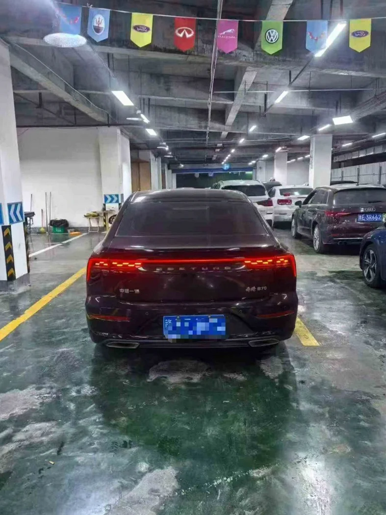 奔腾B70 驾驶室