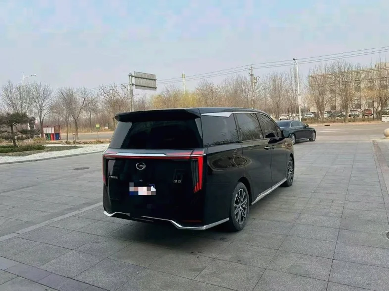 传祺M8 后面外观三