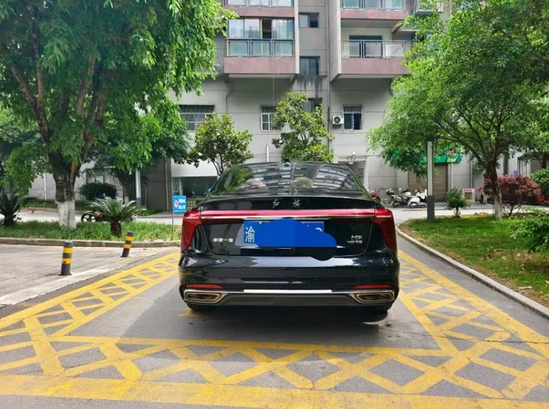 红旗H5 后面外观二