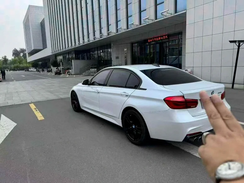 宝马3系 内饰前排