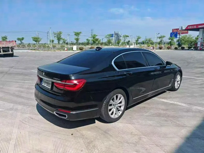 宝马7系 驾驶室
