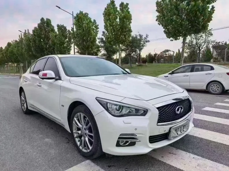 英菲尼迪Q50 正面外观二
