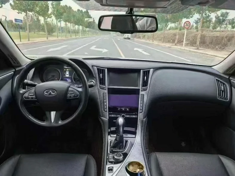 英菲尼迪Q50 后面外观二