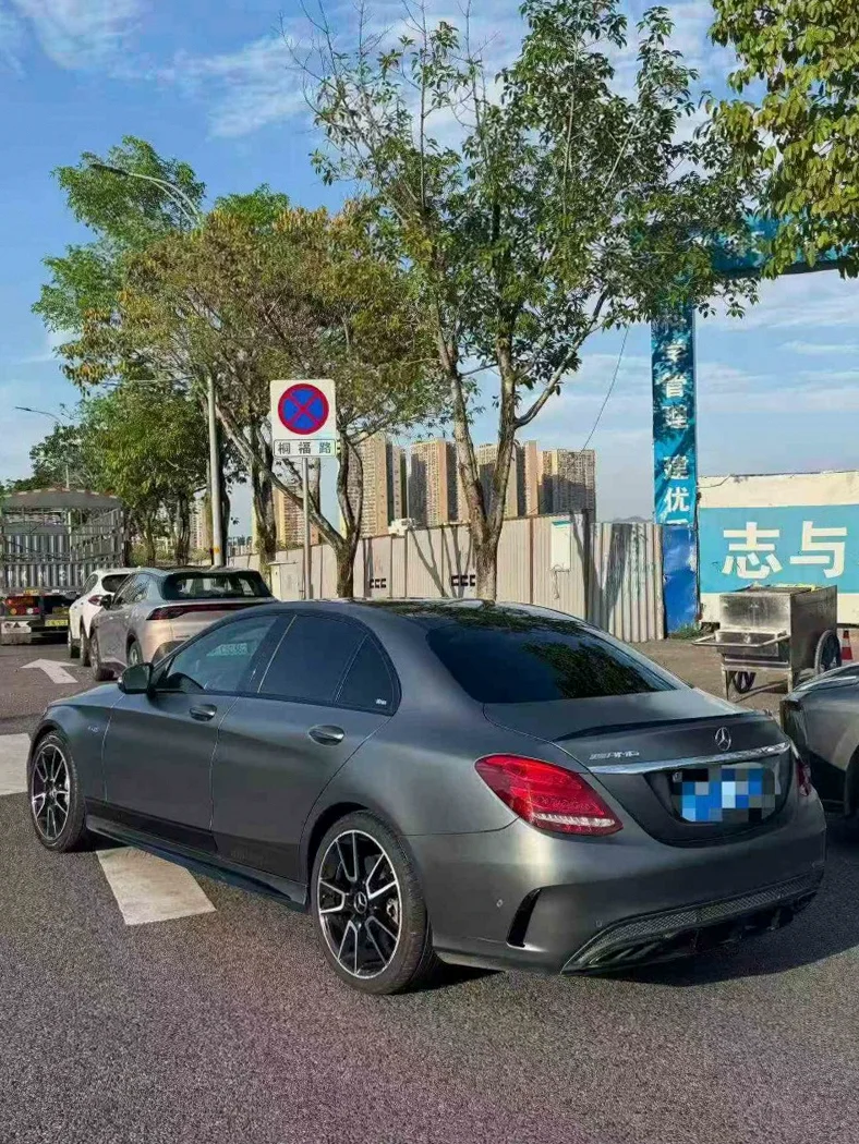 奔驰AMG 内饰前排