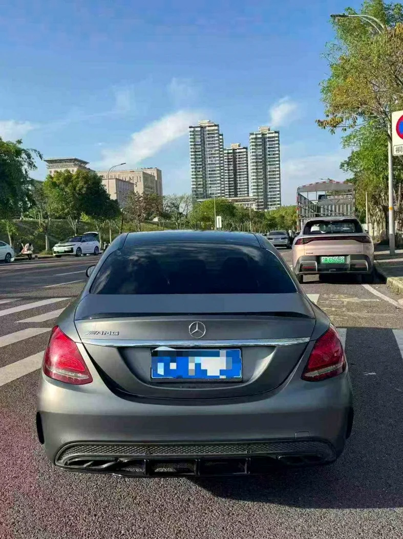 奔驰AMG 内饰后排