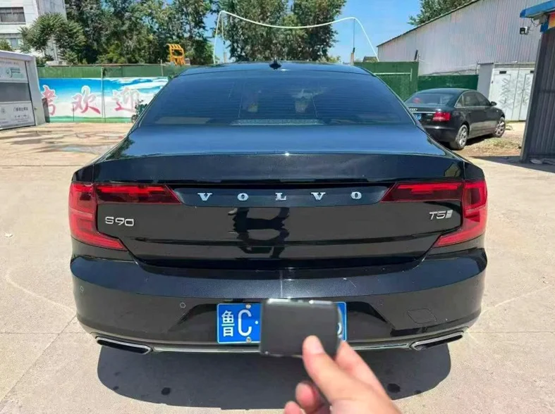 沃尔沃S90 驾驶室