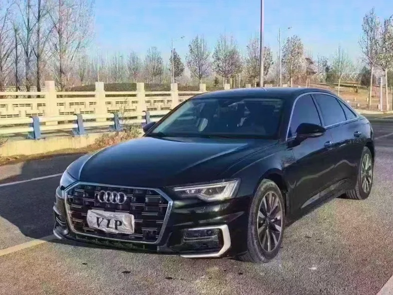 奥迪A6L 正面外观三