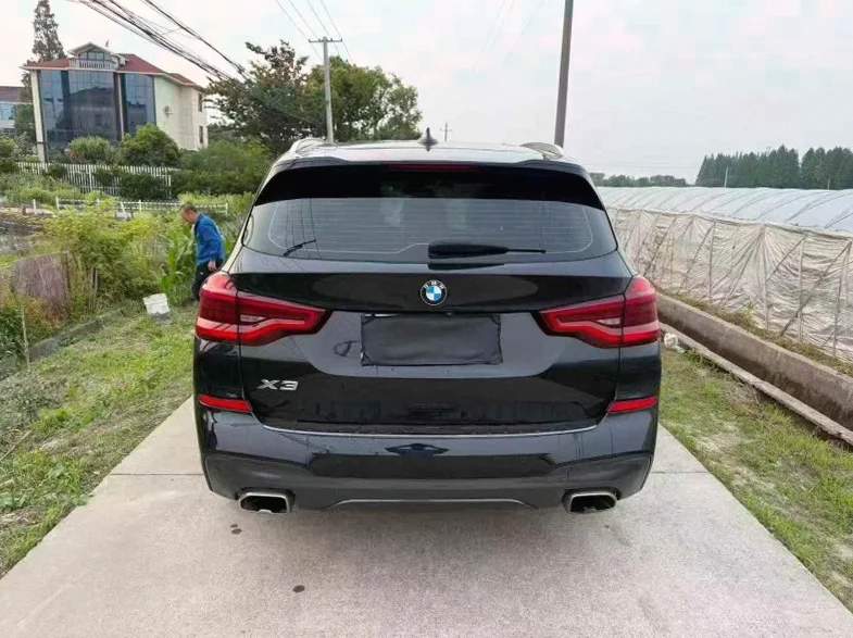 宝马X3 驾驶室