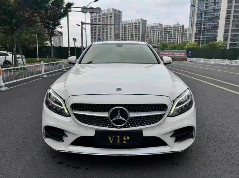 20年奔驰C200L 时尚运动版