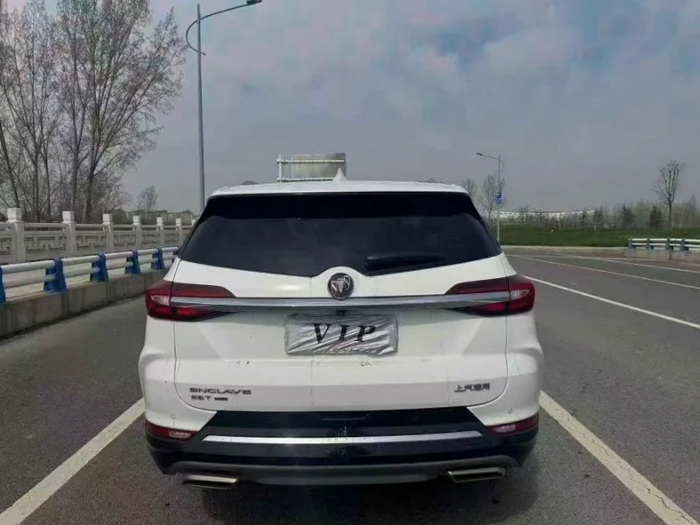 别克昂科旗 驾驶室