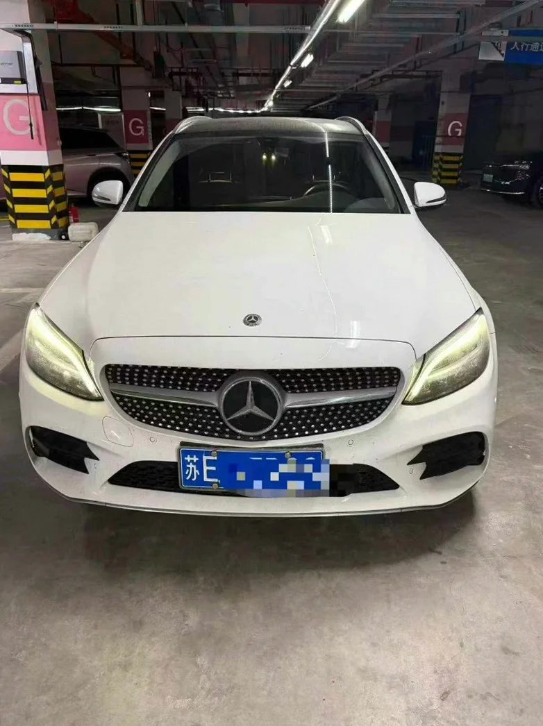 21年奔驰C260两箱