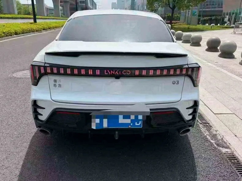 领克03 后面外观三