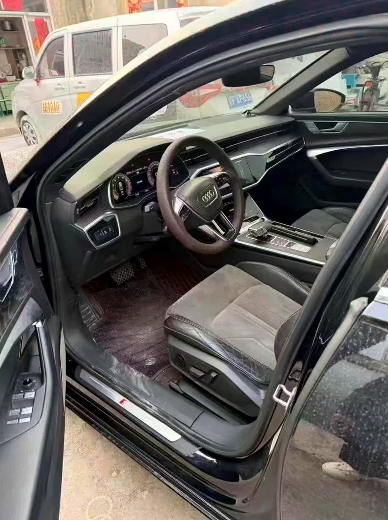 奥迪A6L 后面外观二