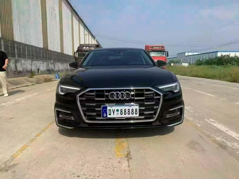 23年奥迪A6L 45TFSI顶配