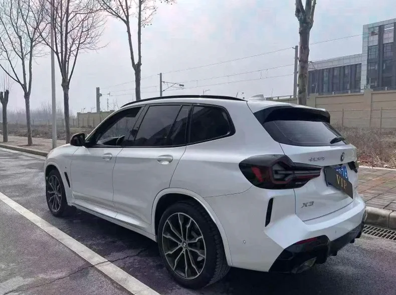 宝马X3 后面外观二