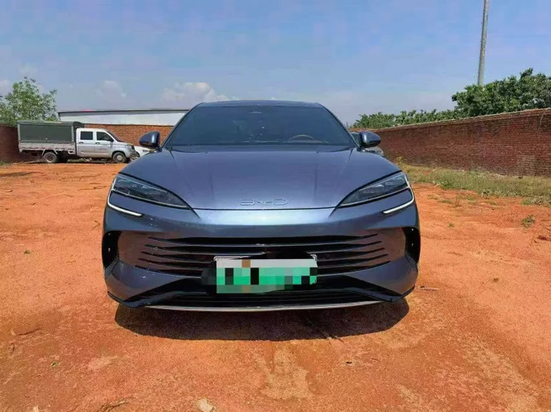 23年比亚迪海豹DM-i 121km尊贵型