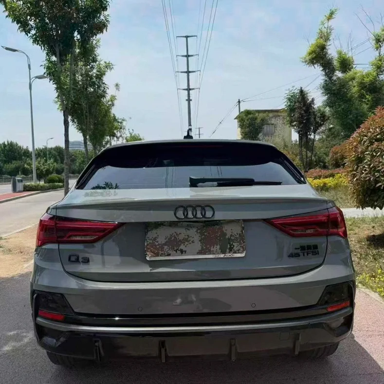 奥迪Q3 驾驶室