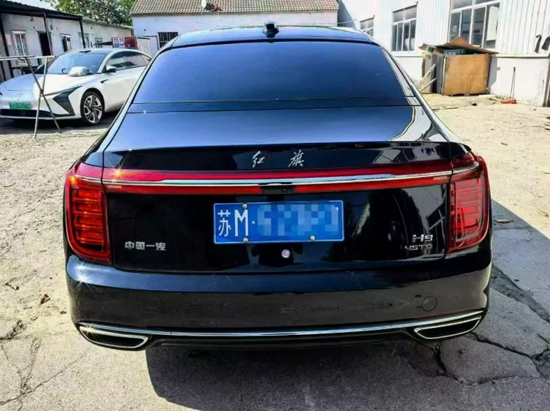 红旗H9 驾驶室