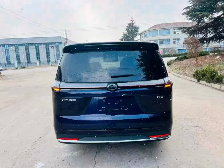 传祺E8 驾驶室
