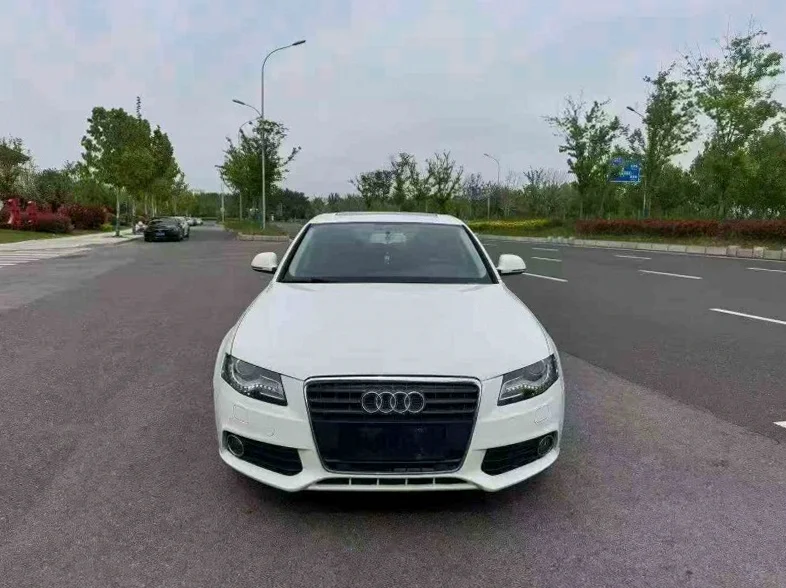 12年奥迪A4L 2.0T舒适型