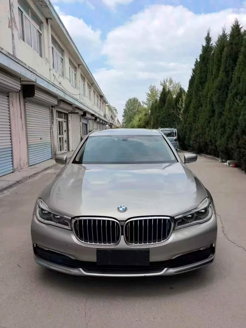 16年宝马730Li 豪华型