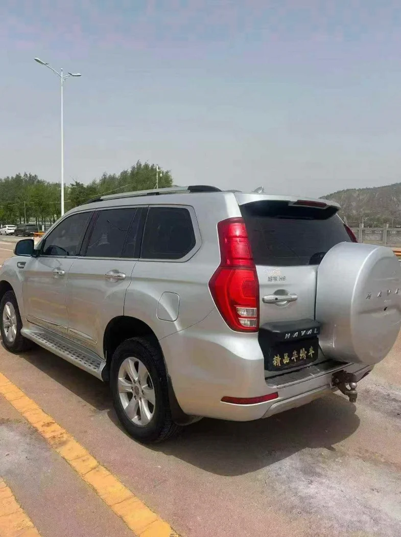 哈弗H9 驾驶室
