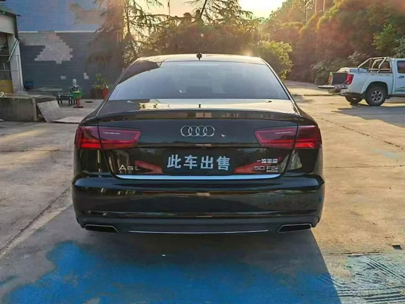 奥迪A6L 内饰前排