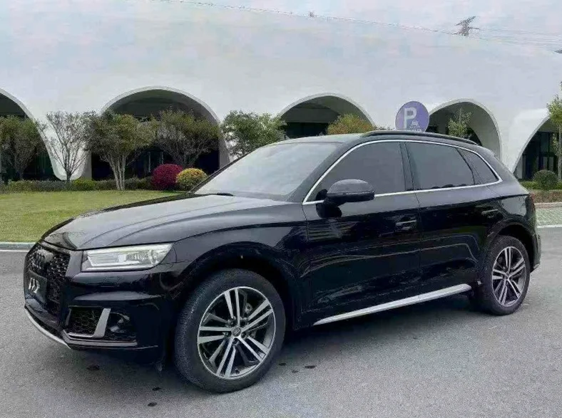 奥迪Q5 正面外观三