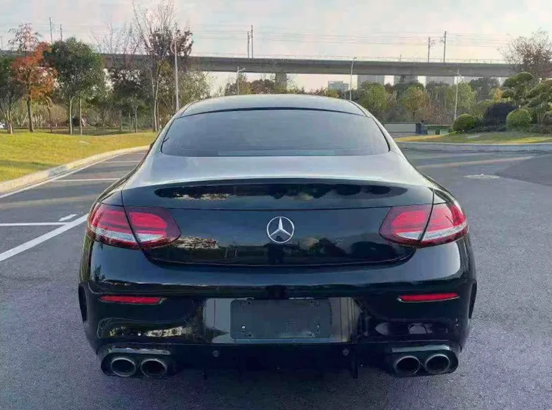 奔驰AMG 驾驶室