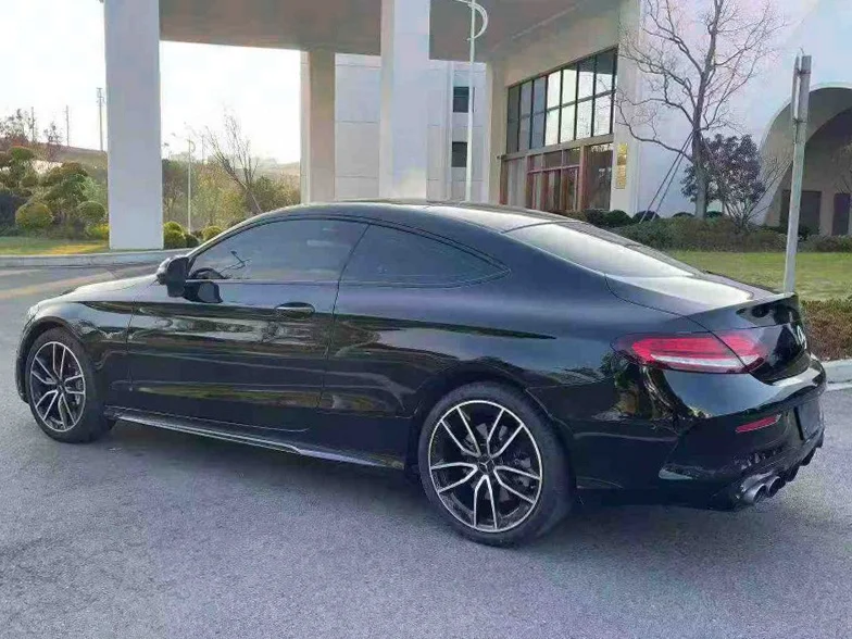 奔驰AMG 内饰前排