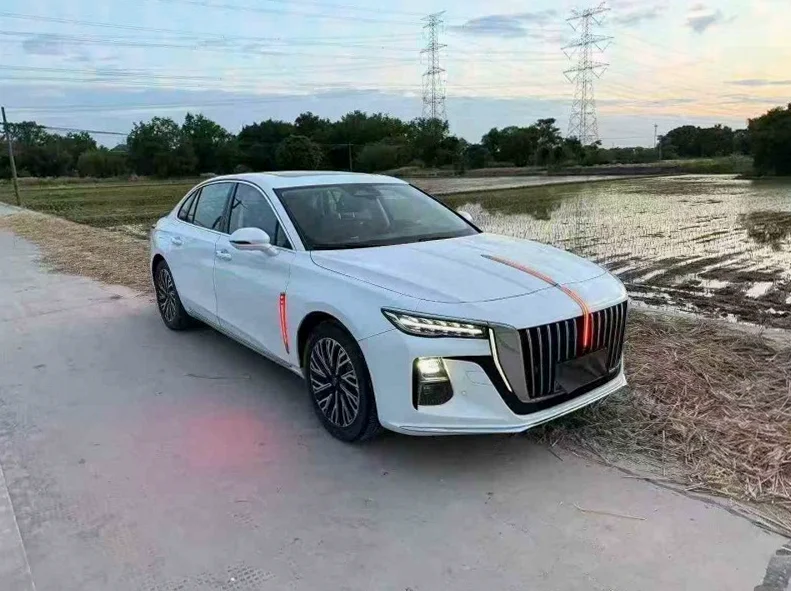 红旗H5 正面外观三
