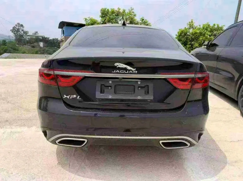 捷豹XFL 内饰前排