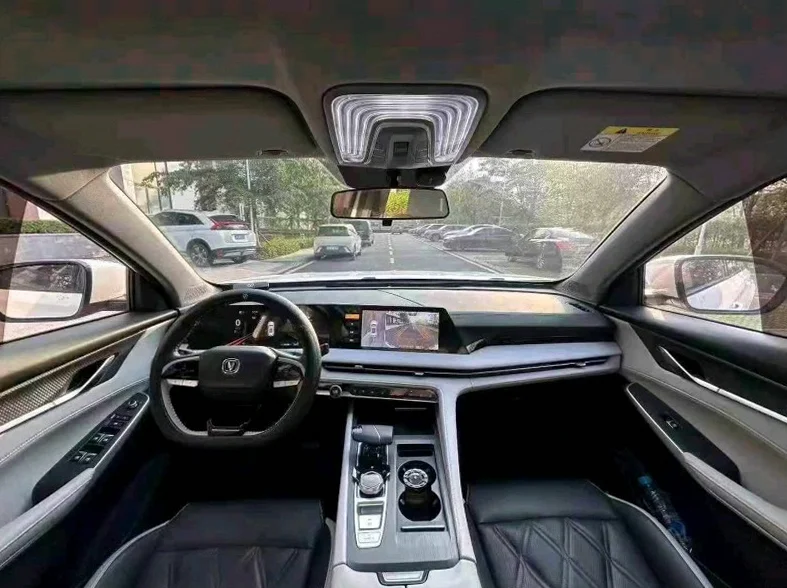 长安汽车CS75 后面外观三