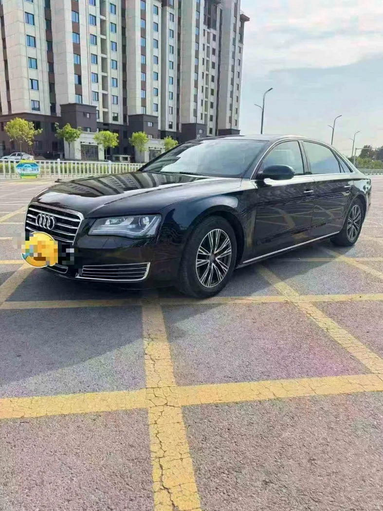 奥迪A8L 正面外观二