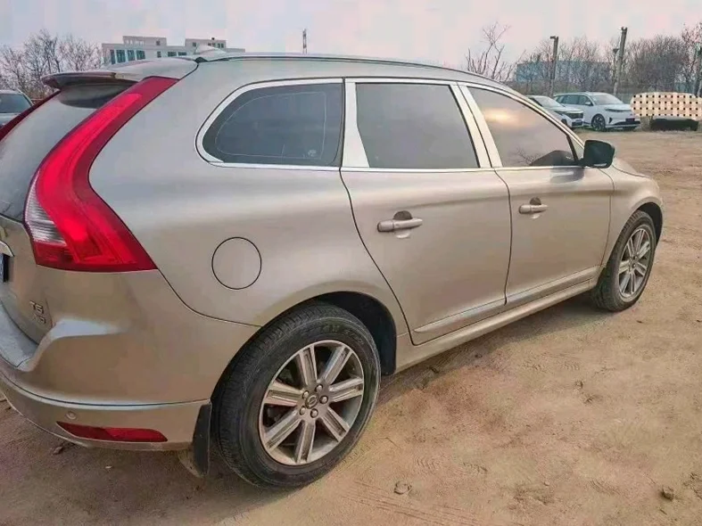 沃尔沃XC60 驾驶室