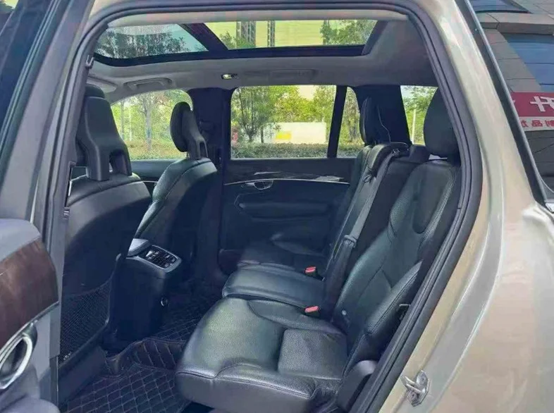 沃尔沃XC90 后面外观三