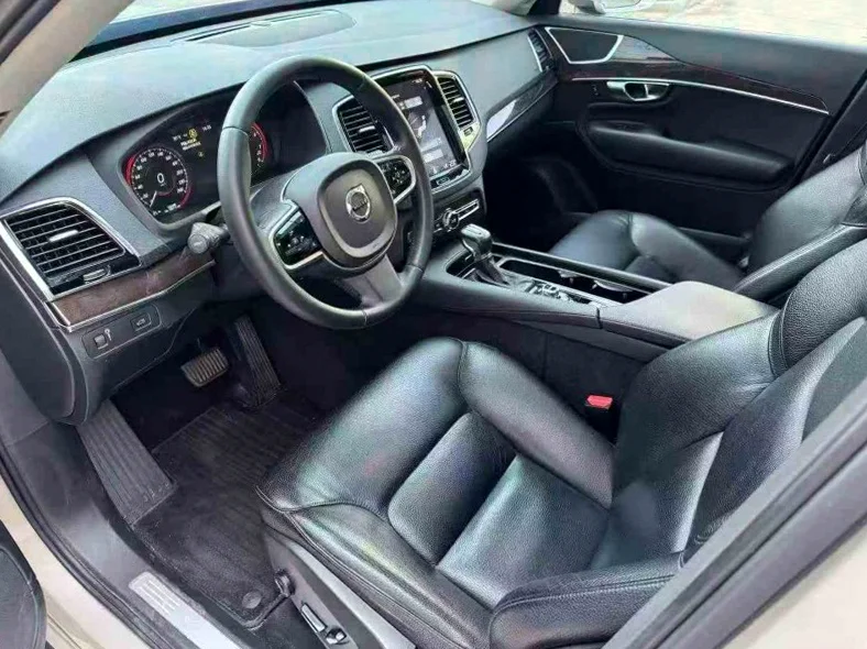 沃尔沃XC90 后面外观一
