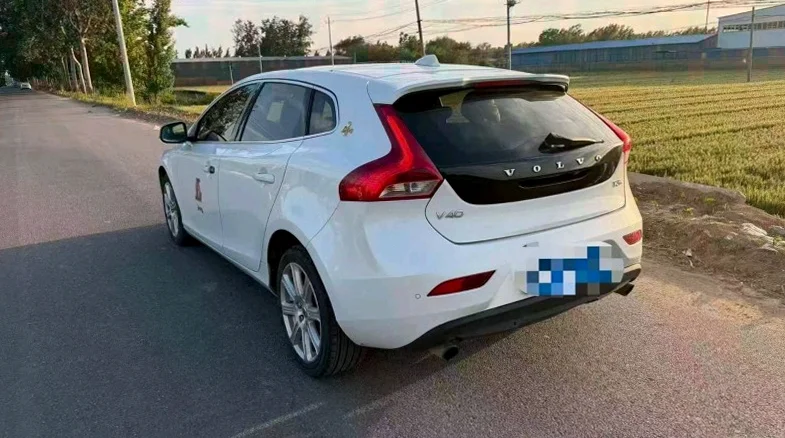 沃尔沃V40 后面外观三