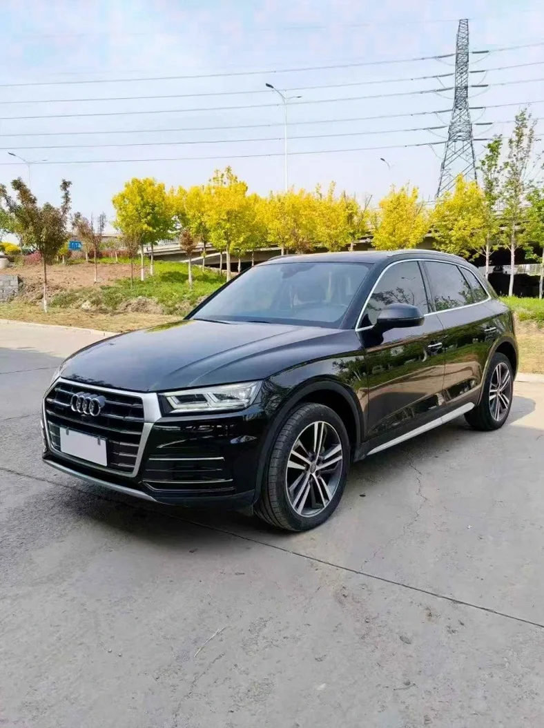 奥迪Q5 正面外观三