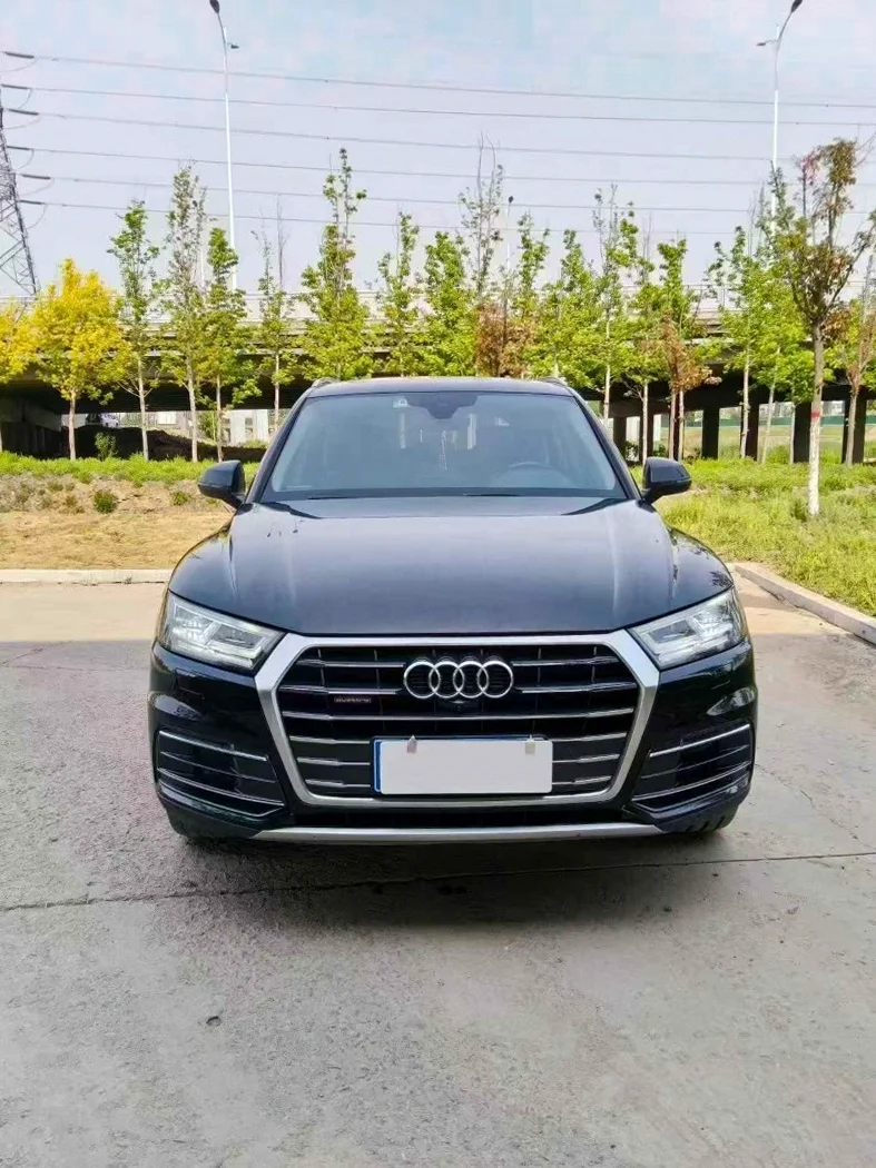 20年奥迪Q5L尊享风雅型