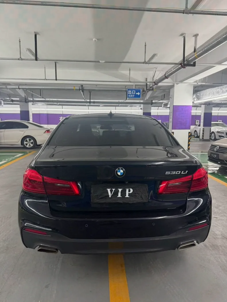 宝马5系 驾驶室