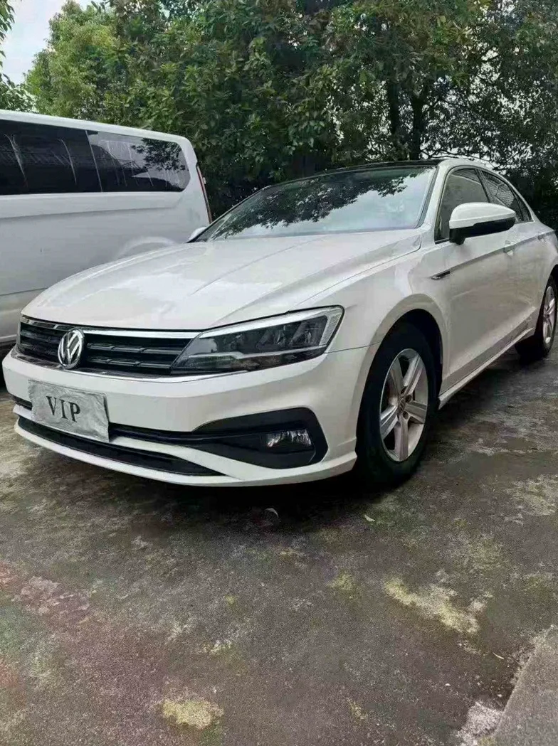 大众凌渡 正面外观二