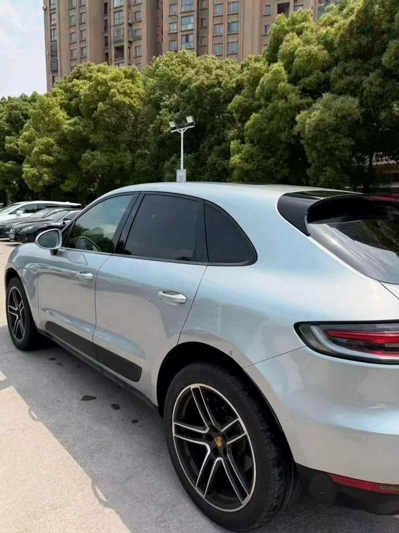 保时捷Macan 驾驶室