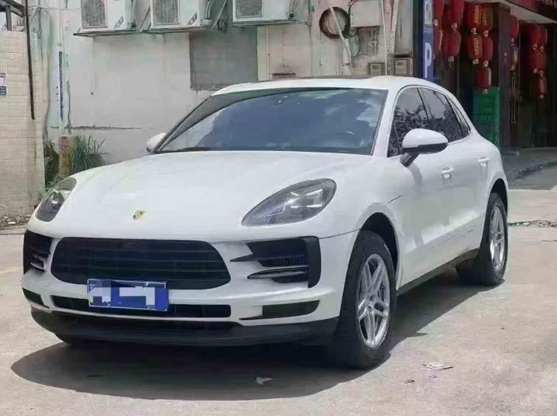 保时捷Macan 正面外观三