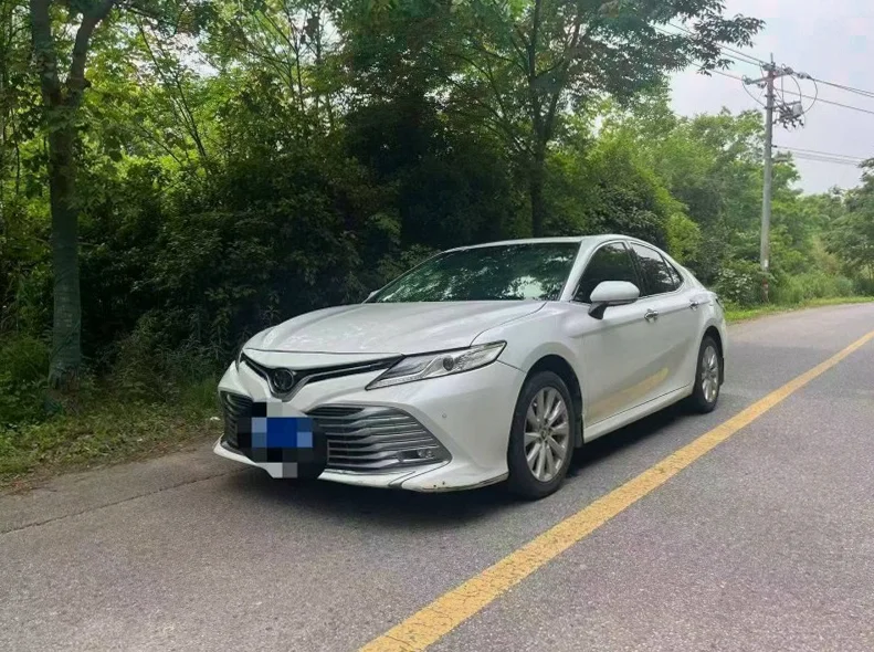丰田凯美瑞 正面外观三