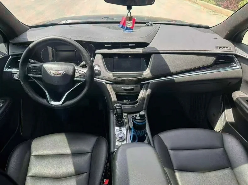 凯迪拉克XT6 后面外观三