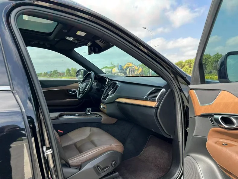 沃尔沃XC90 后面外观二